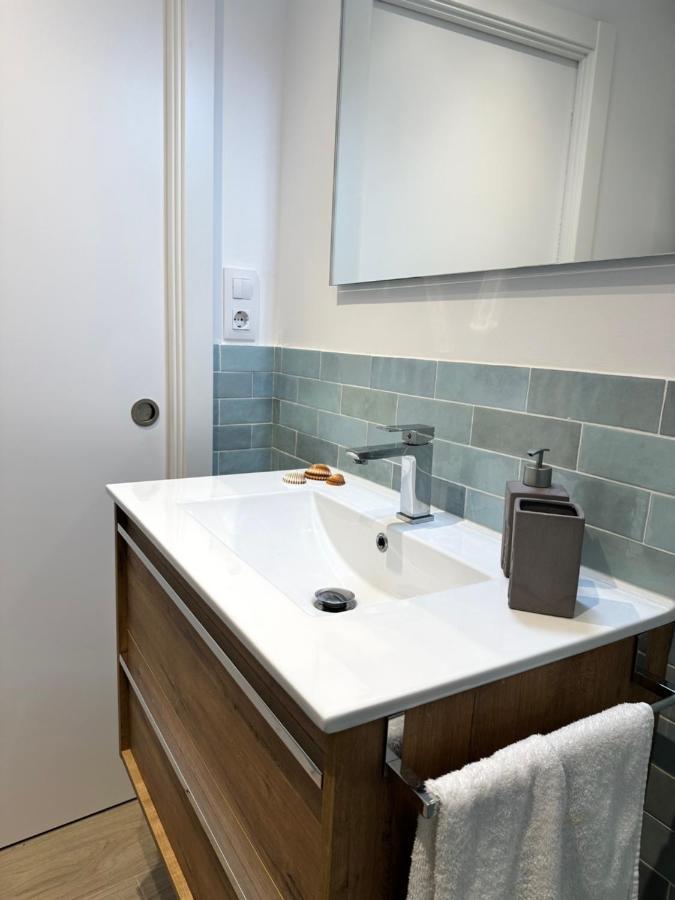 Llagut Apartment L' Escala Luaran gambar
