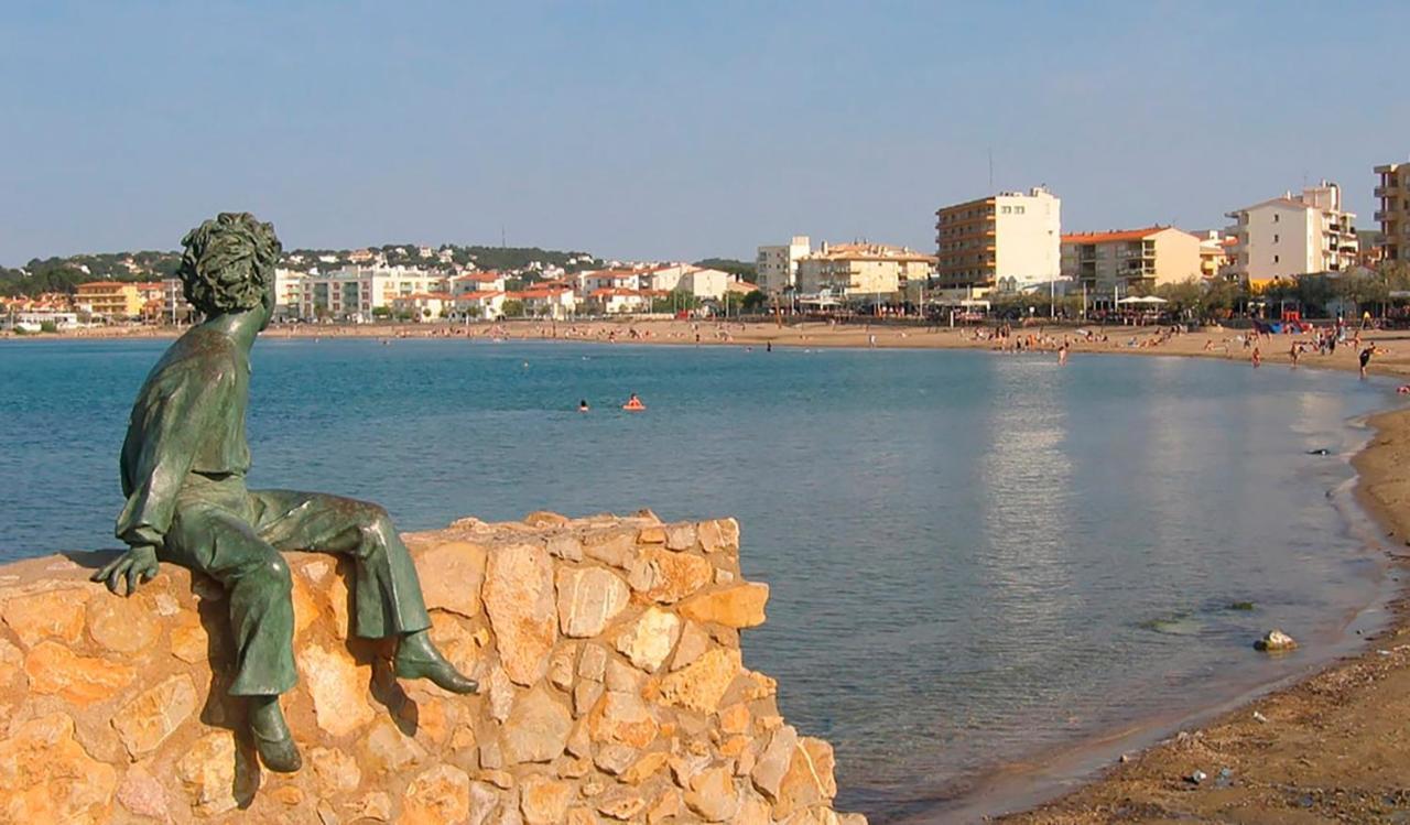 Llagut Apartment L' Escala Luaran gambar